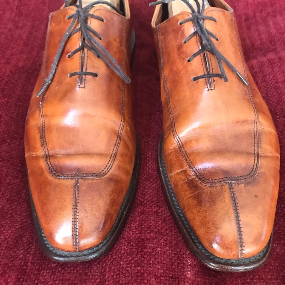 Allen Edmonds Berkeley Split Toe Oxford View 2